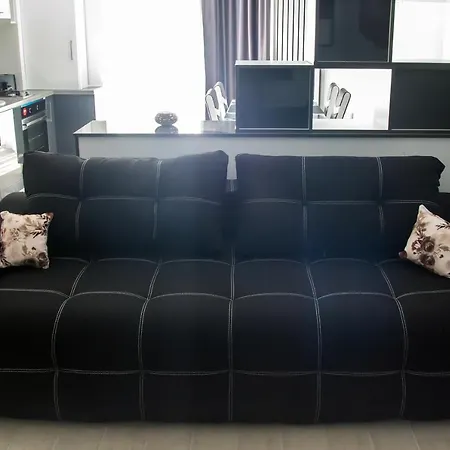 Apartament Alezzi Black&white 3
