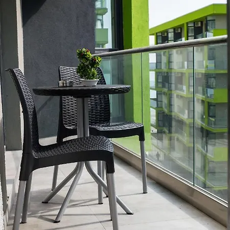 Апартаменты Apartament Alezzi Black&white 3 Нэводари