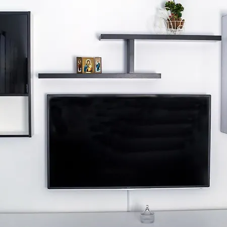 Apartament Alezzi Black&white 3 Нэводари